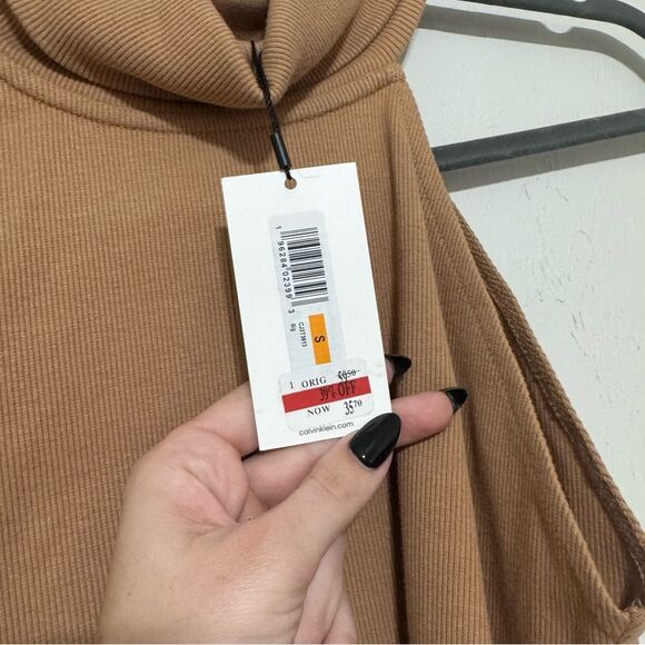 NWT Calvin Klein Jeans Women's One Shoulder Turtleneck Top Brown Size Small - Picture 5 of 6